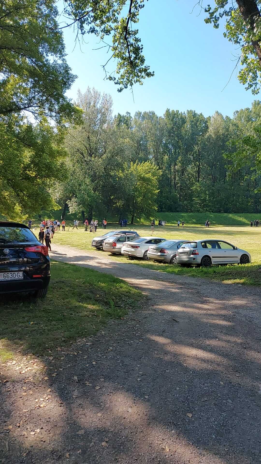 FIELD 12+12 - slika 5